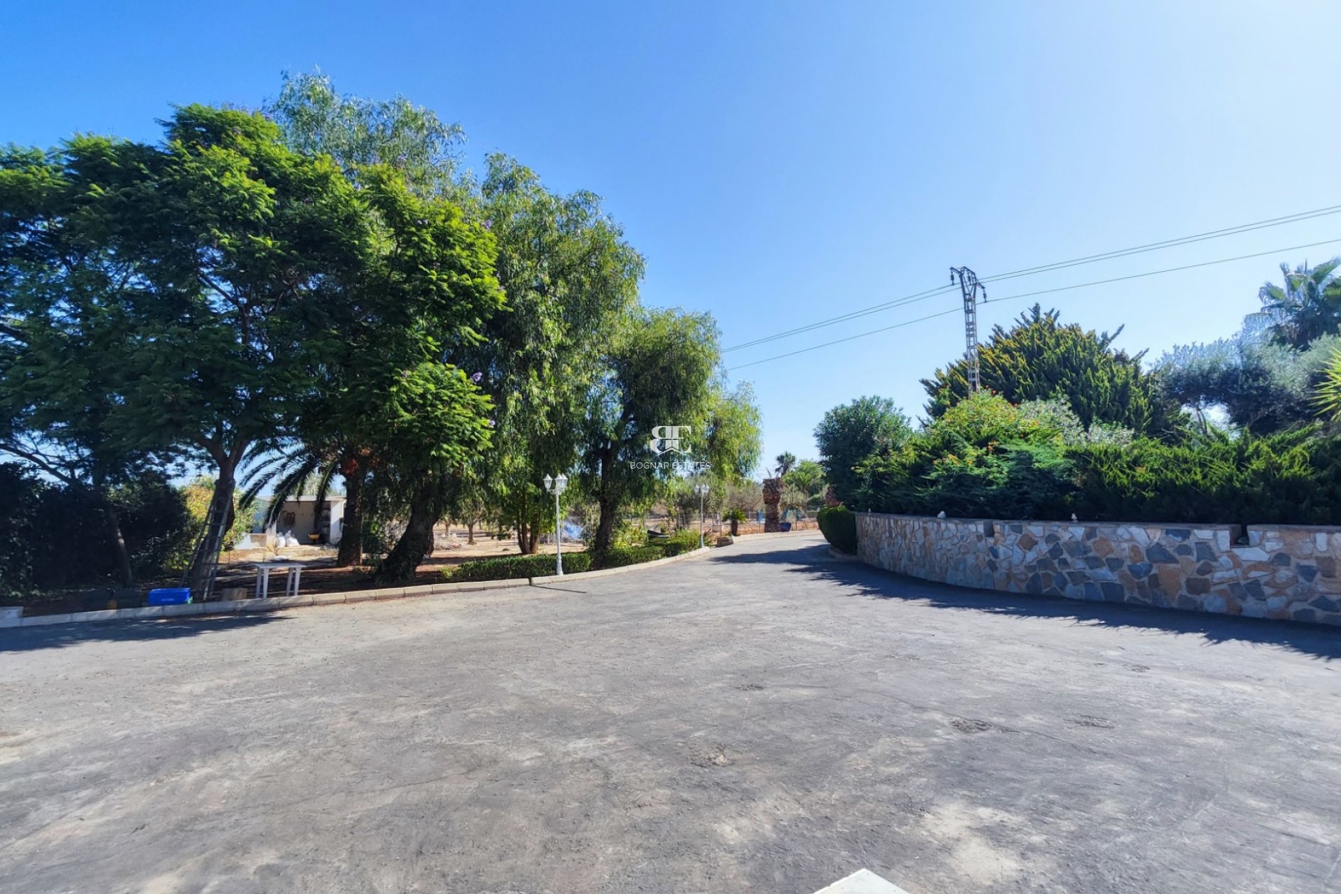 Resale - Country House -
San Miguel de Salinas