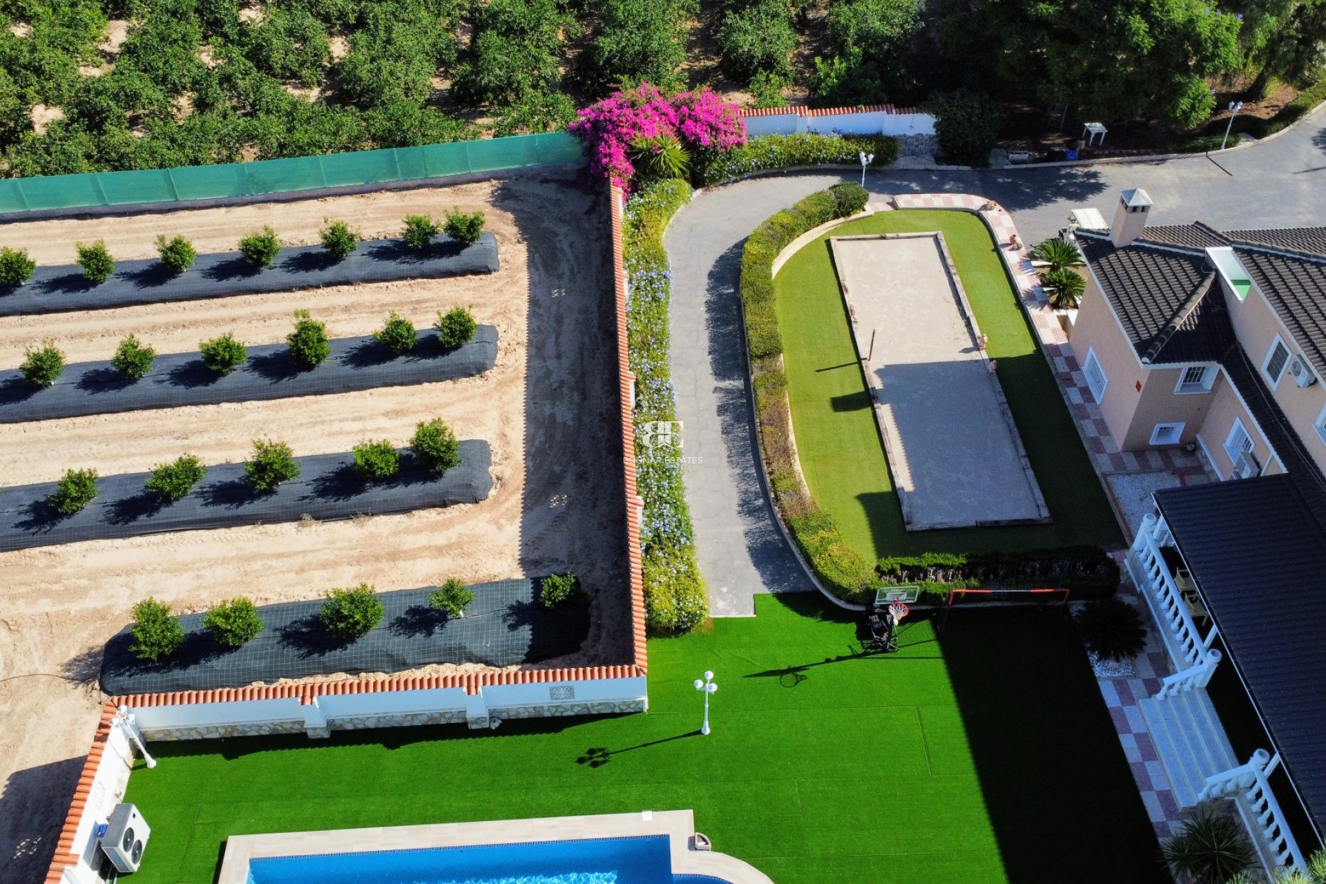 Resale - Country House -
San Miguel de Salinas