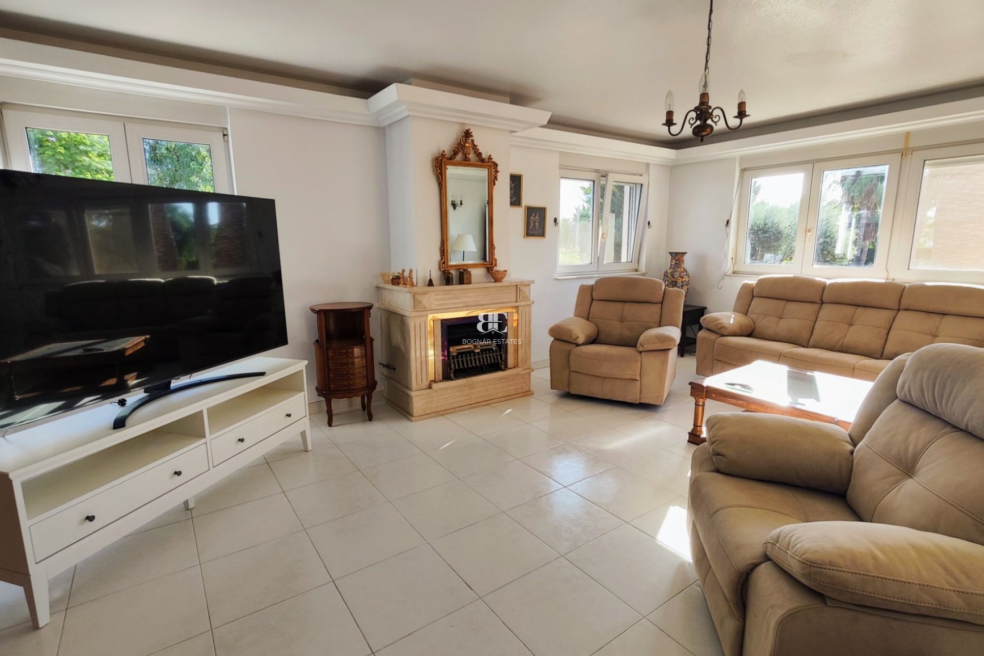 Resale - Country House -
San Miguel de Salinas
