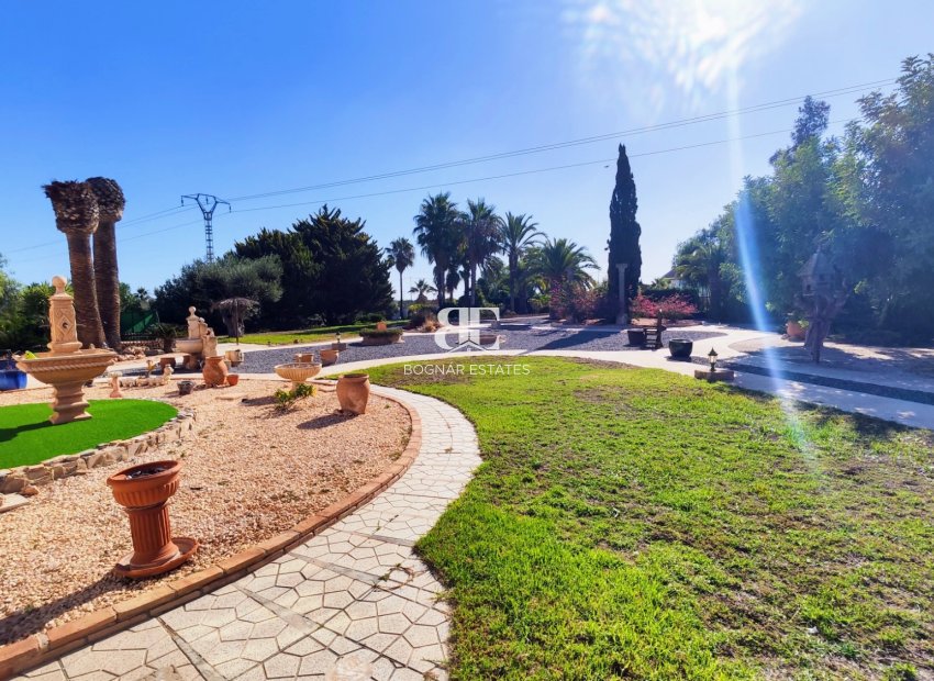 Resale - Country House -
San Miguel de Salinas