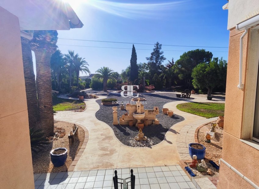 Resale - Country House -
San Miguel de Salinas