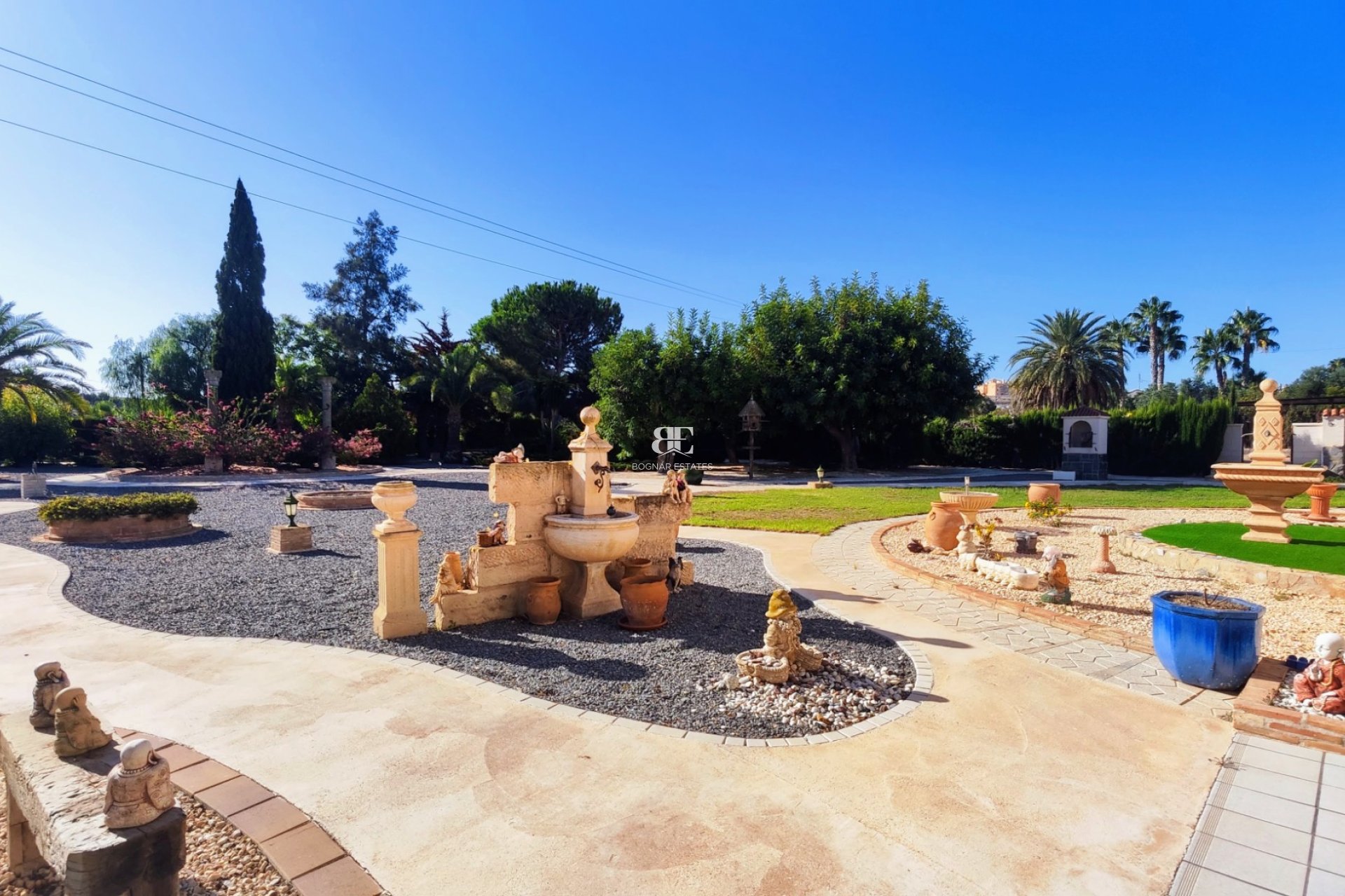 Resale - Country House -
San Miguel de Salinas