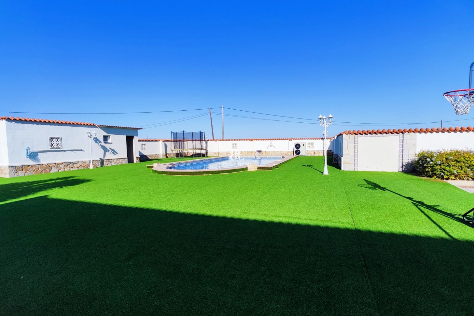 Resale - Country House -
San Miguel de Salinas