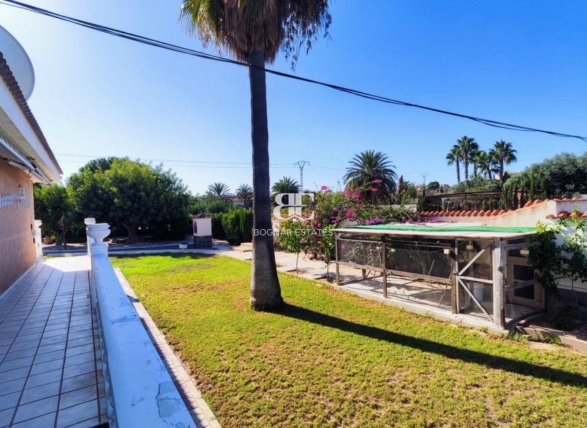 Resale - Country House -
San Miguel de Salinas