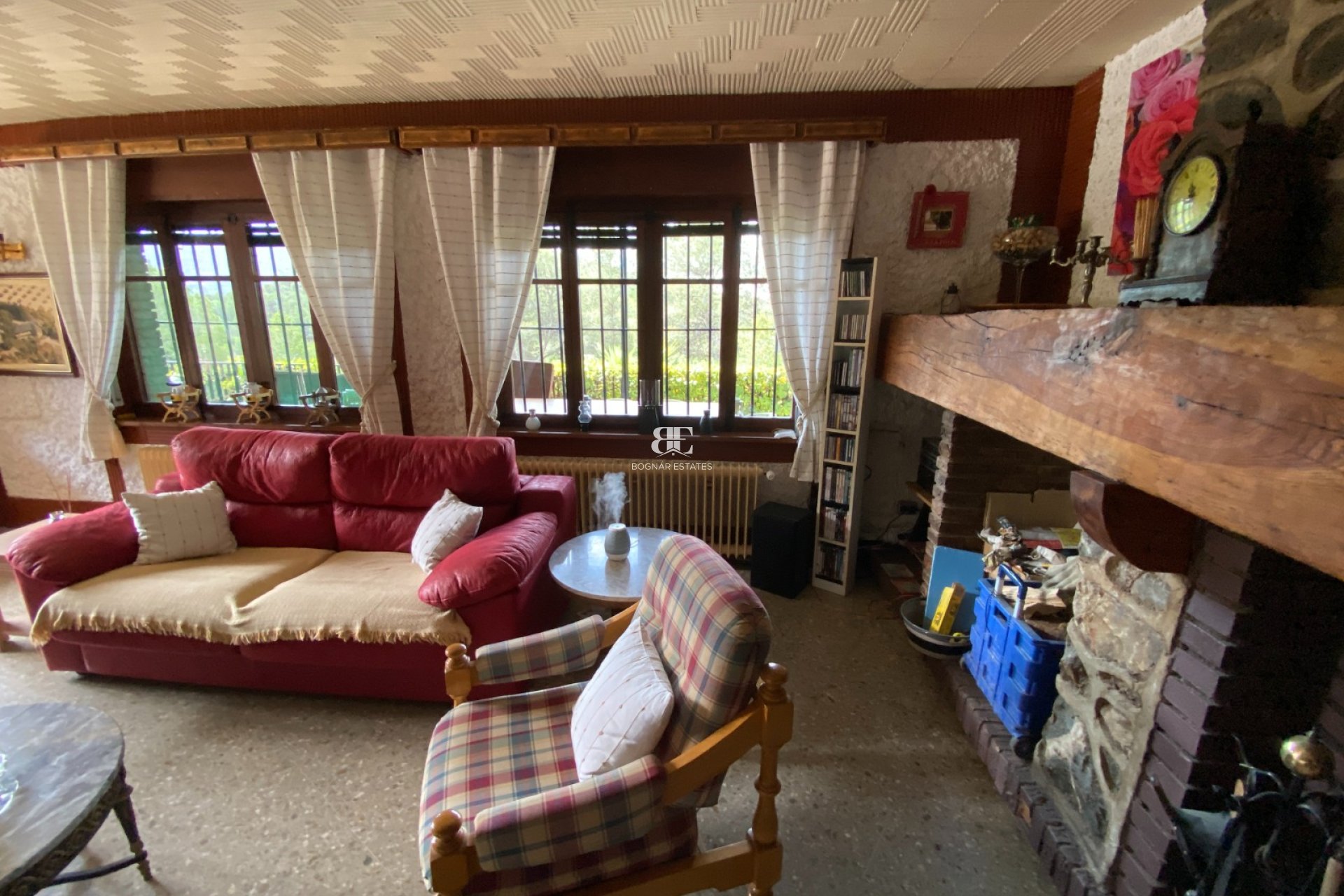 Resale - Country House -
Sax