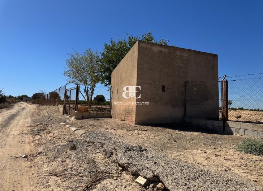 Resale - Land -
Elche - La Marina