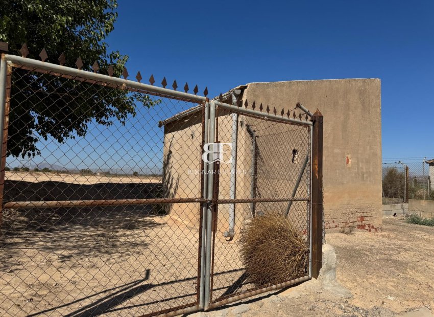 Resale - Land -
Elche - La Marina