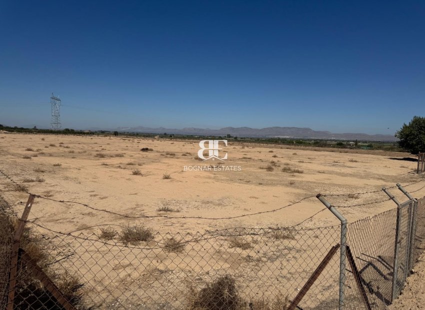 Resale - Land -
Elche - La Marina