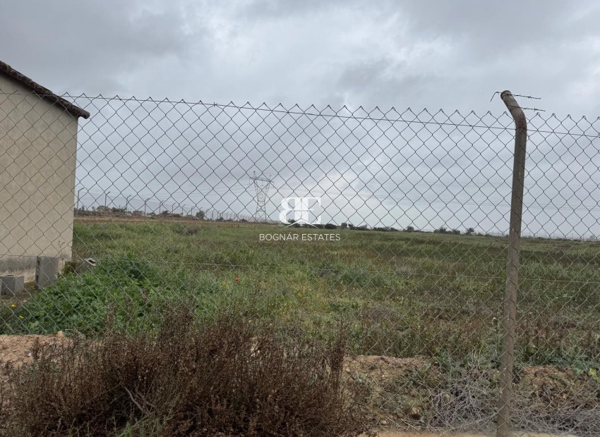 Resale - Land -
Elche - La Marina