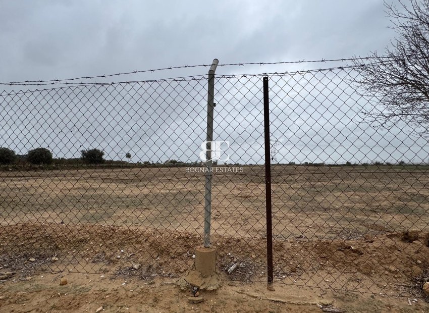 Resale - Land -
Elche - La Marina