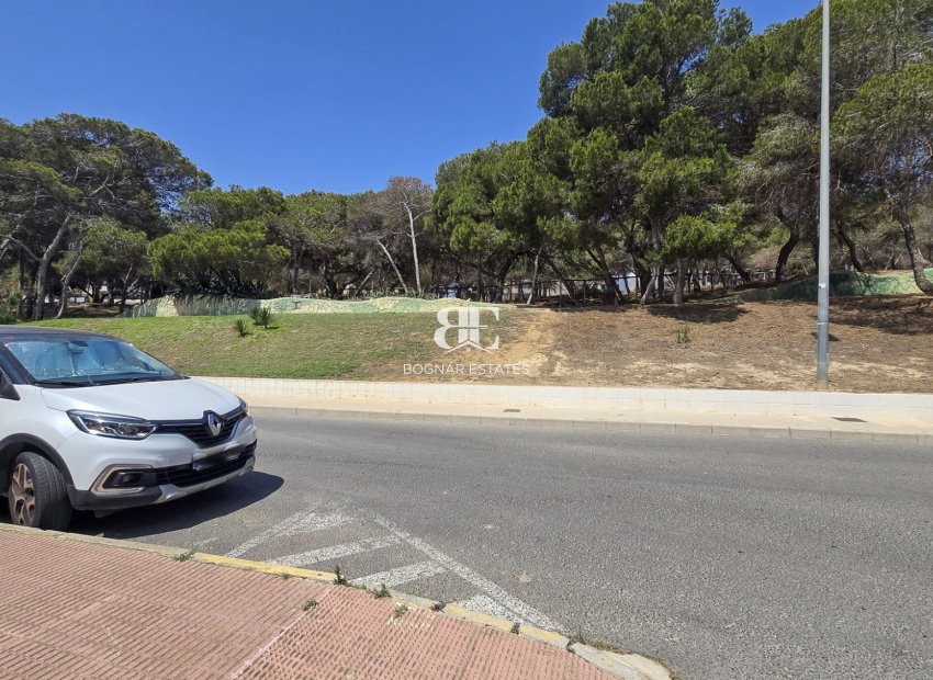 Resale - Land -
Guardamar del Segura - Pueblo