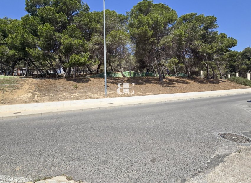 Resale - Land -
Guardamar del Segura - Pueblo