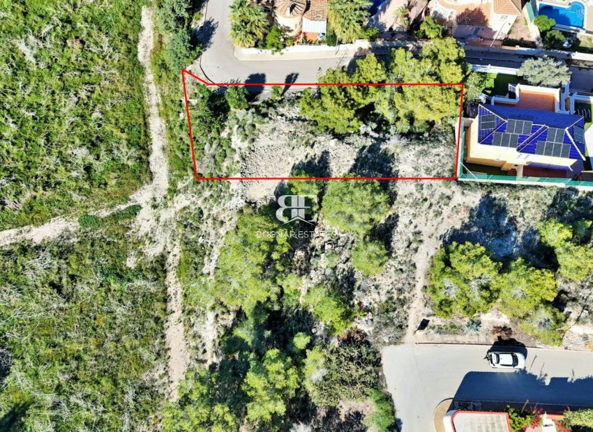 Resale - Land -
San Miguel de Salinas