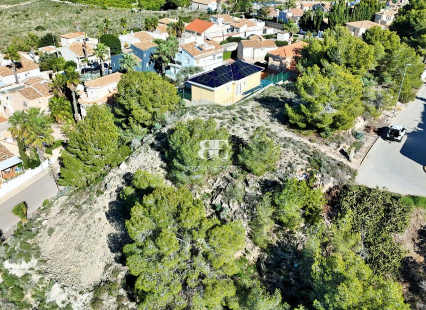 Resale - Land -
San Miguel de Salinas