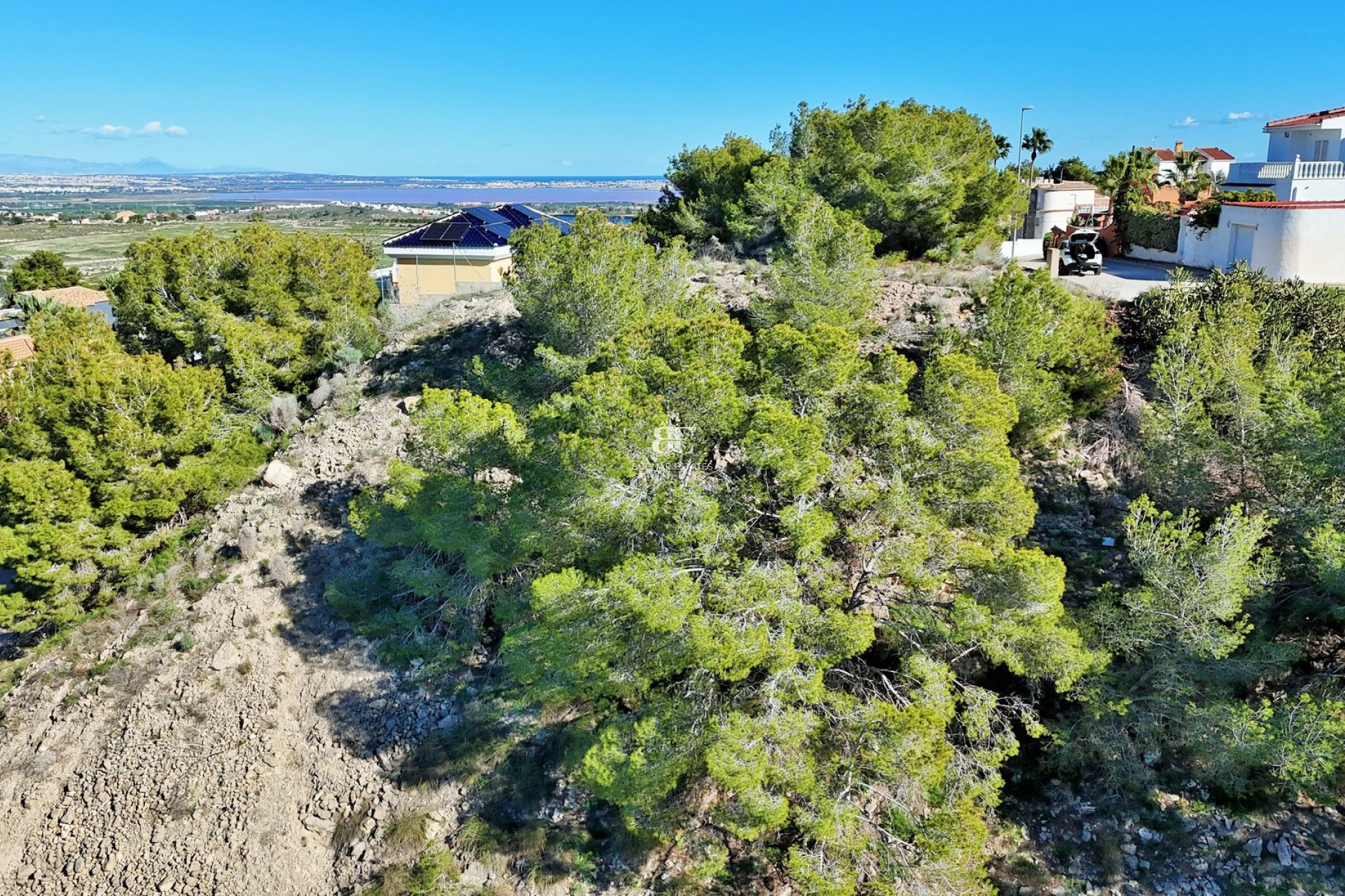 Resale - Land -
San Miguel de Salinas