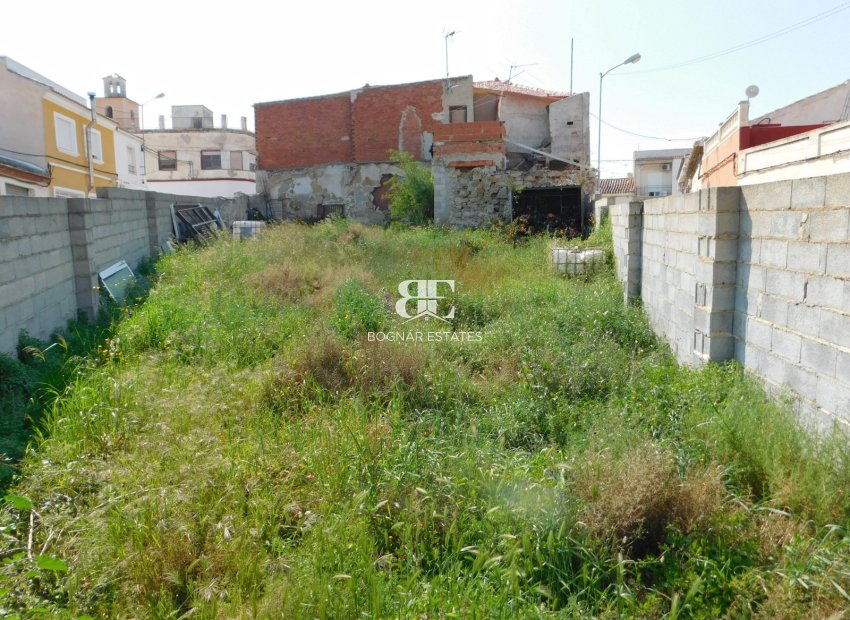 Resale - Land -
Torremendo