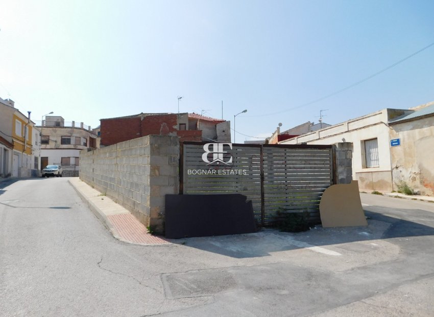 Resale - Land -
Torremendo