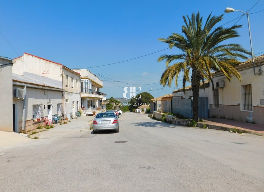 Resale - Land -
Torremendo