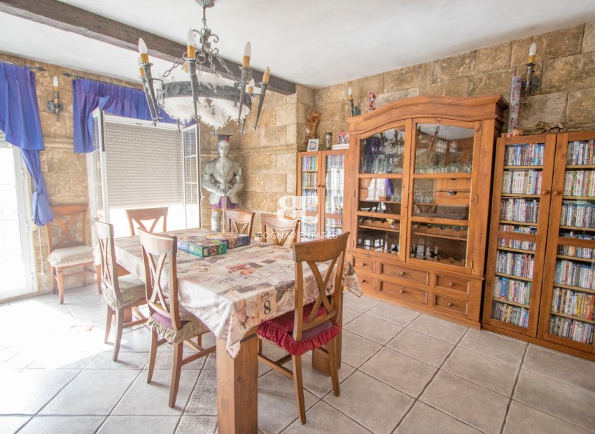 Resale - Townhouse -
Albatera