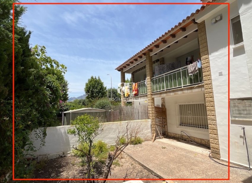 Resale - Townhouse -
Albir