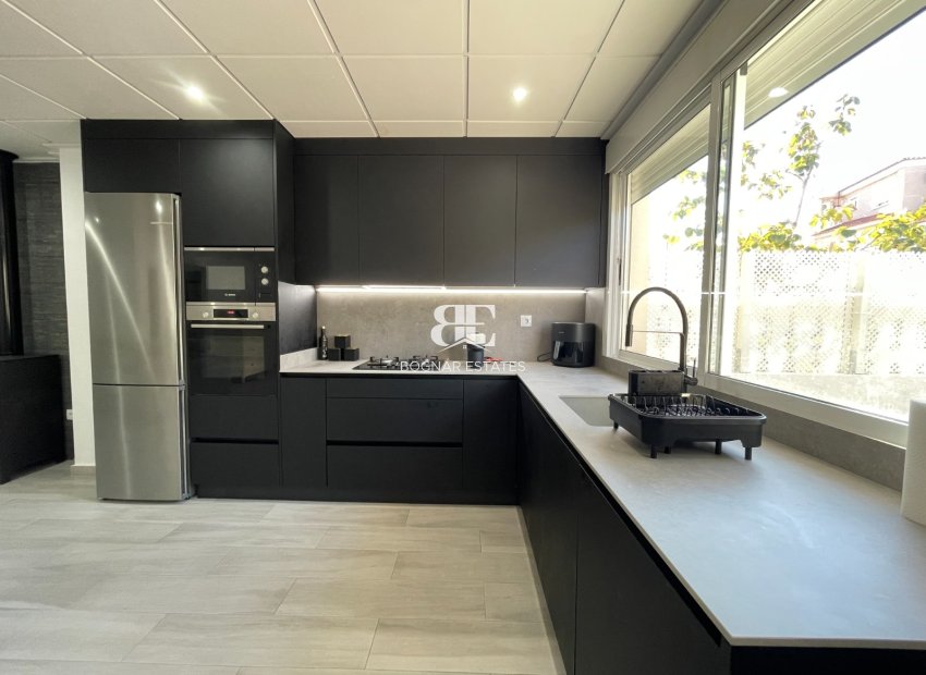 Resale - Townhouse -
Algorfa - La finca Golf