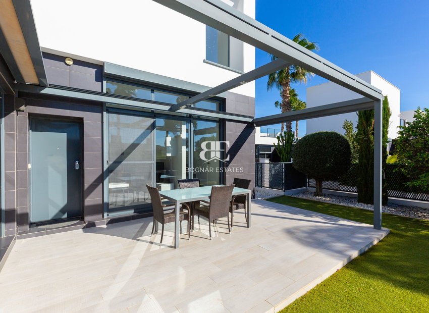 Resale - Townhouse -
Algorfa - La finca Golf