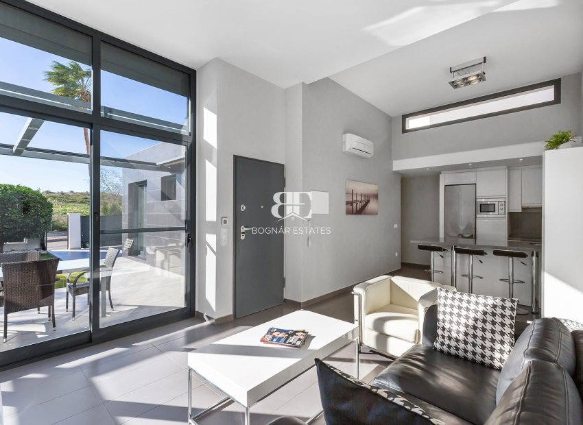 Resale - Townhouse -
Algorfa - La finca Golf