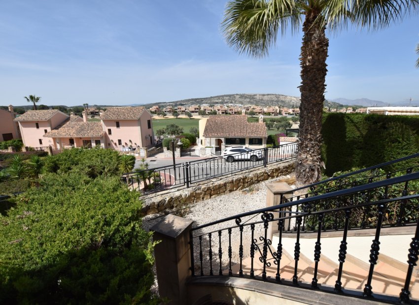 Resale - Townhouse -
Algorfa - La finca Golf