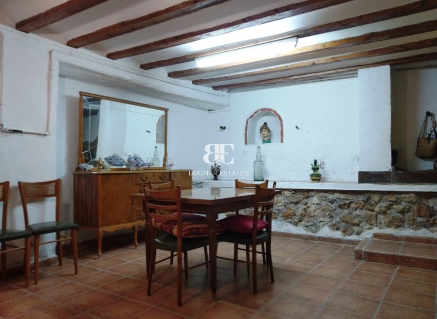 Resale - Townhouse -
Almudaina