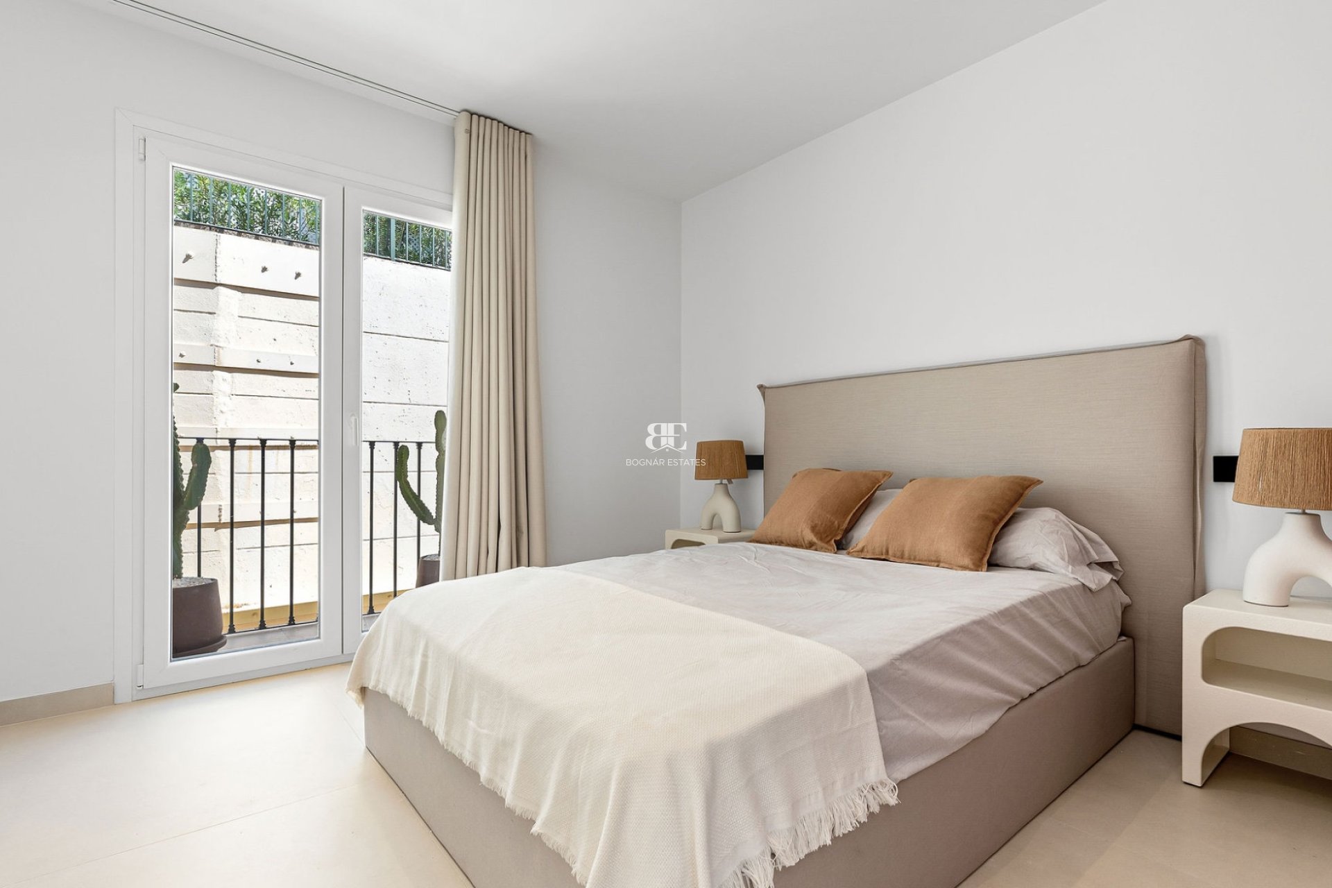 Resale - Townhouse -
Benahavis - La Quinta