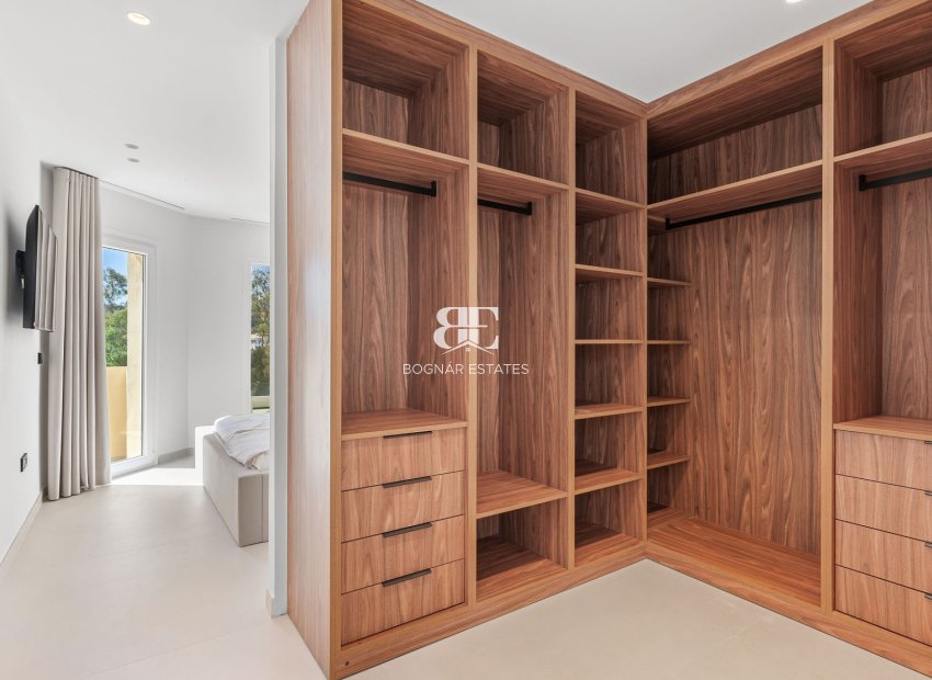 Resale - Townhouse -
Benahavis - La Quinta
