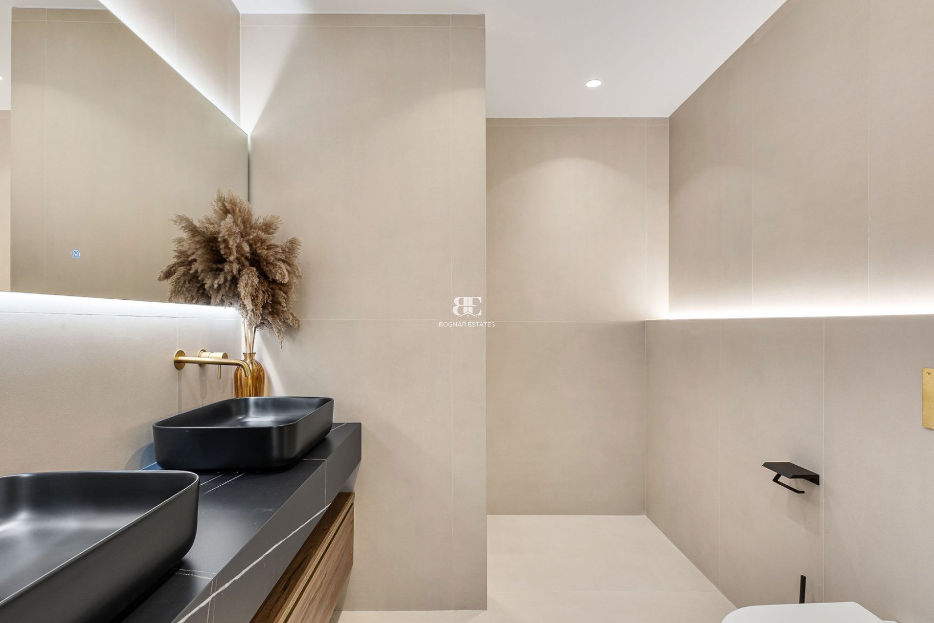 Resale - Townhouse -
Benahavis - La Quinta