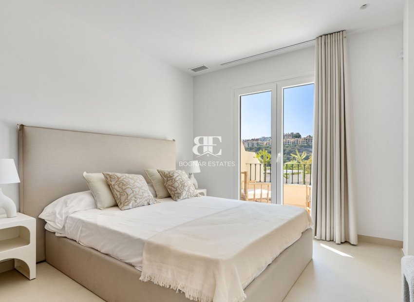 Resale - Townhouse -
Benahavis - La Quinta