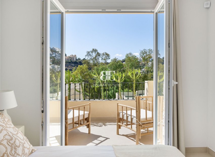 Resale - Townhouse -
Benahavis - La Quinta