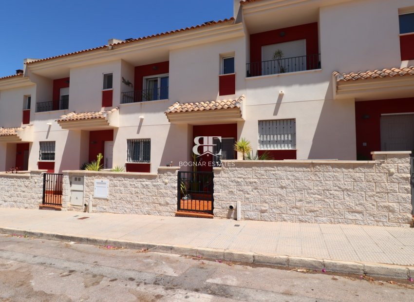 Resale - Townhouse -
Benijofar