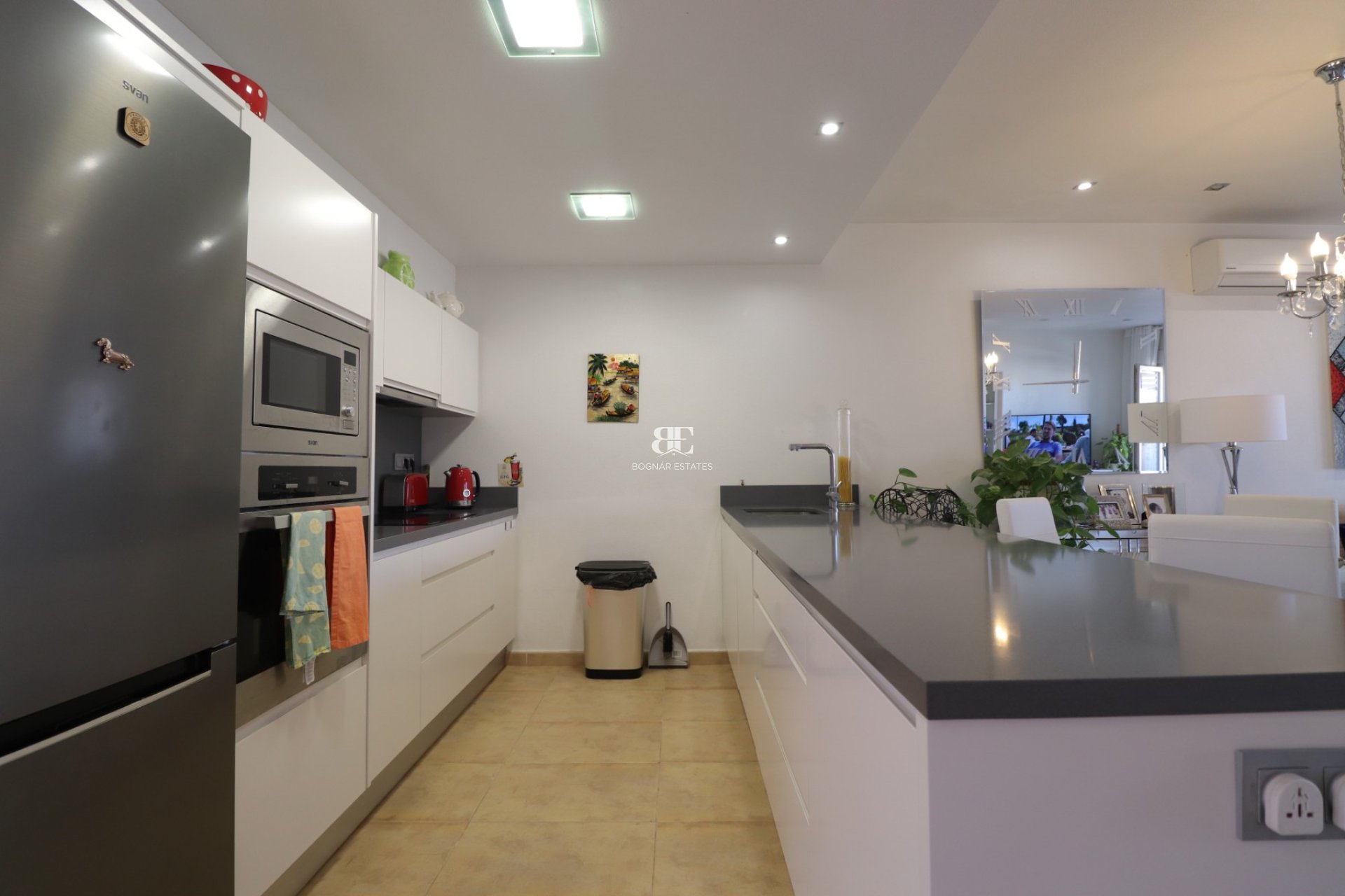 Resale - Townhouse -
Benijofar