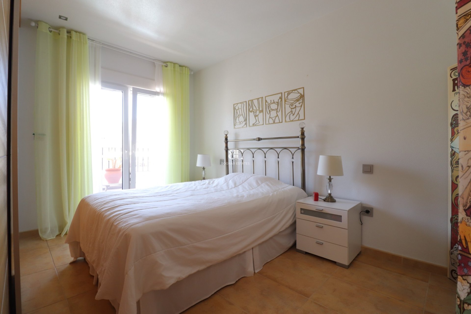 Resale - Townhouse -
Benijofar