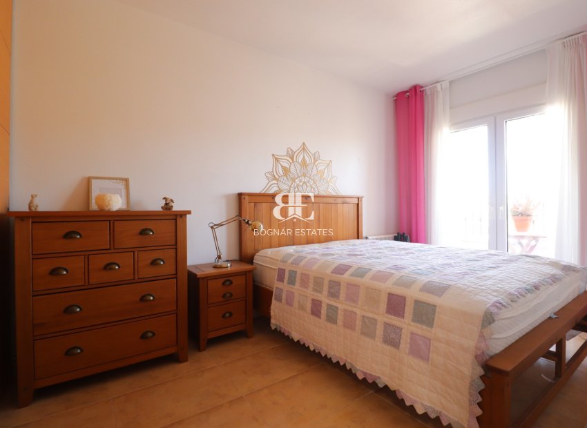 Resale - Townhouse -
Benijofar