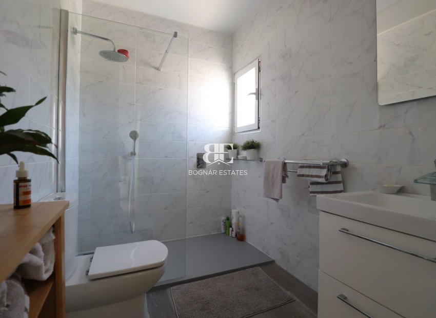 Resale - Townhouse -
Benijofar