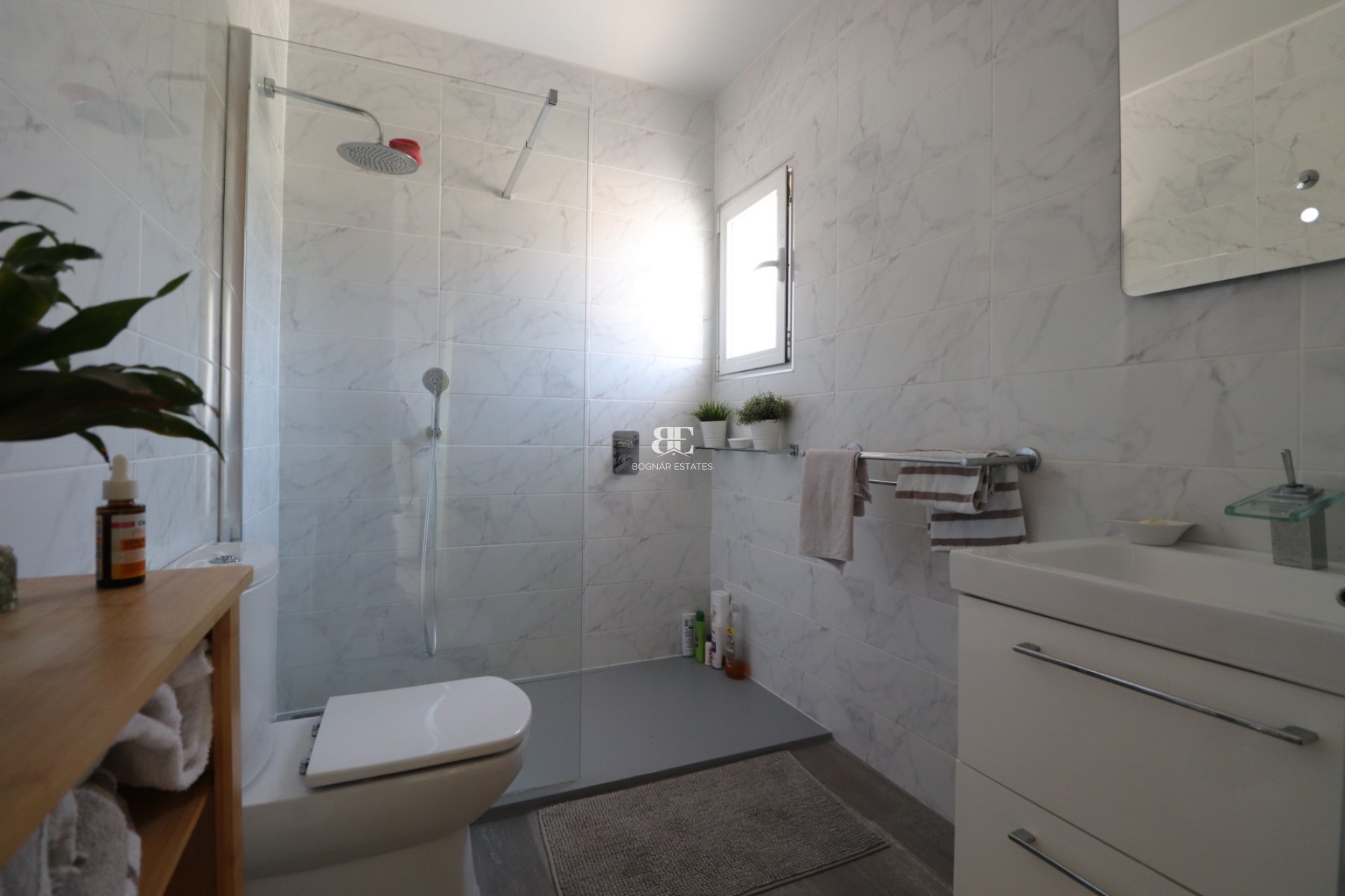 Resale - Townhouse -
Benijofar