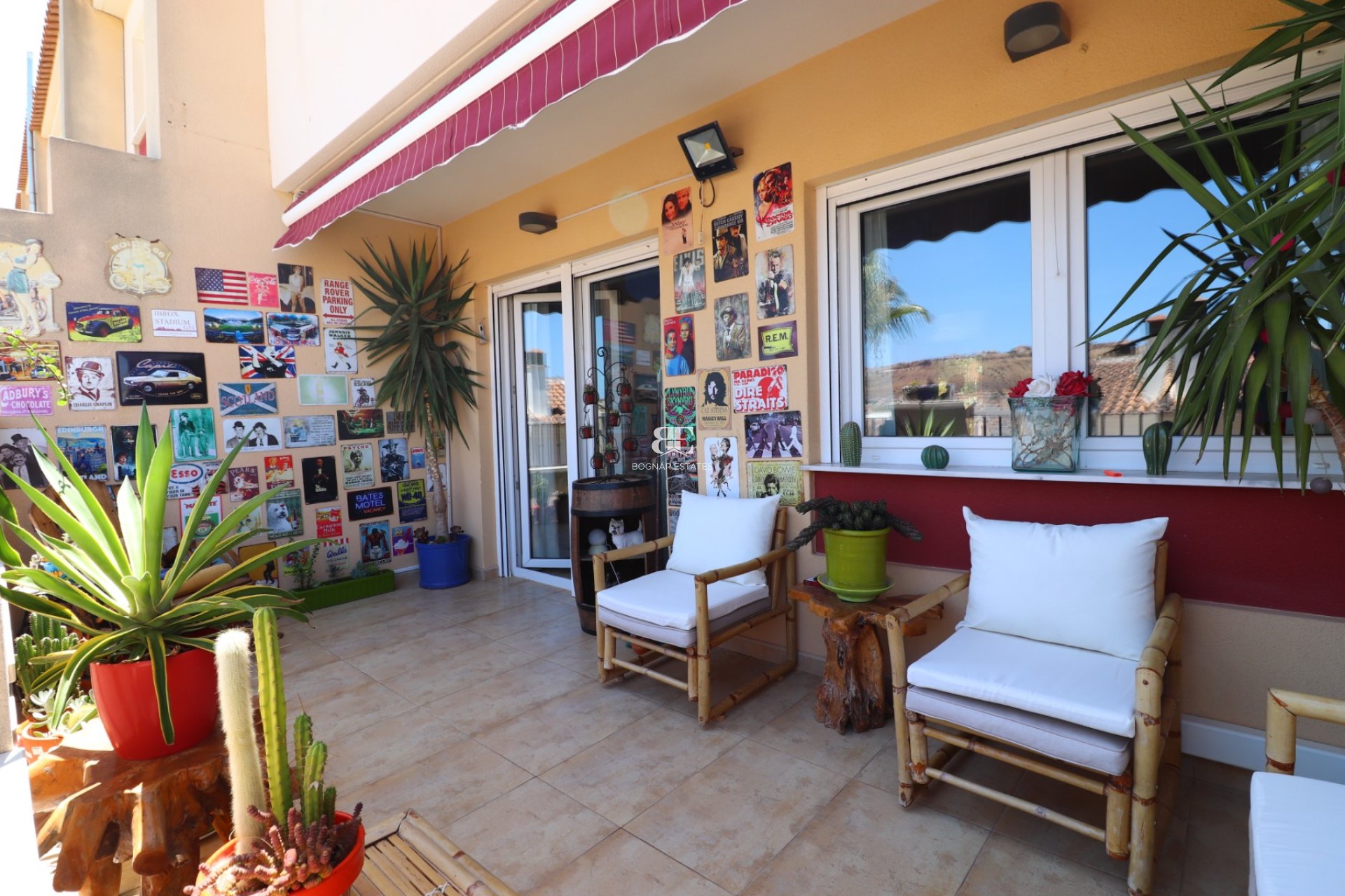 Resale - Townhouse -
Benijofar