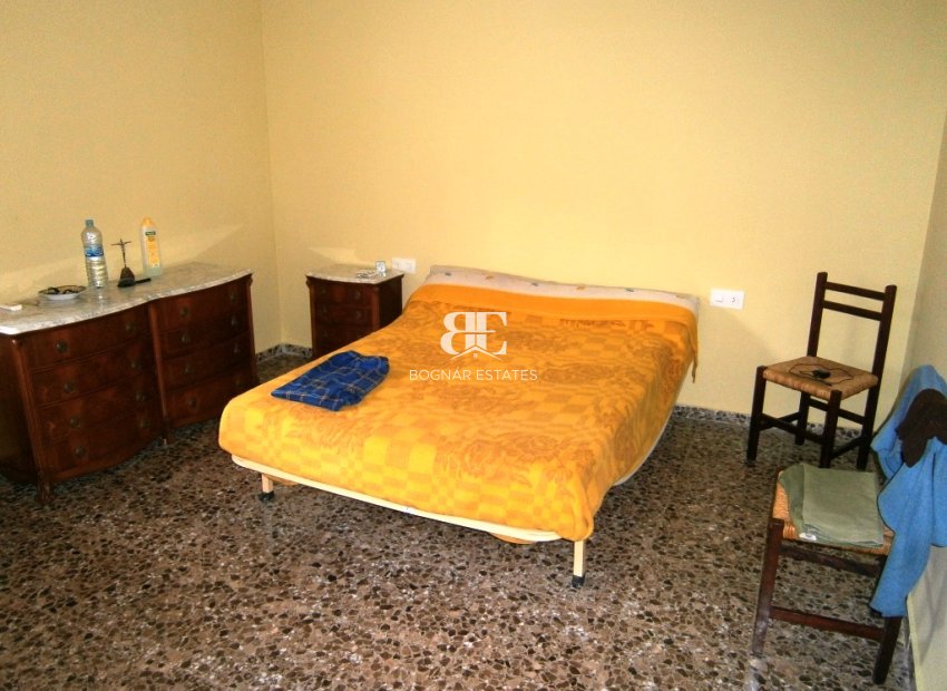 Resale - Townhouse -
Benimarfull