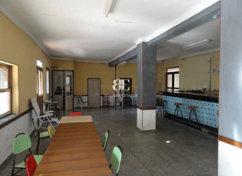 Resale - Townhouse -
Bolulla - Center