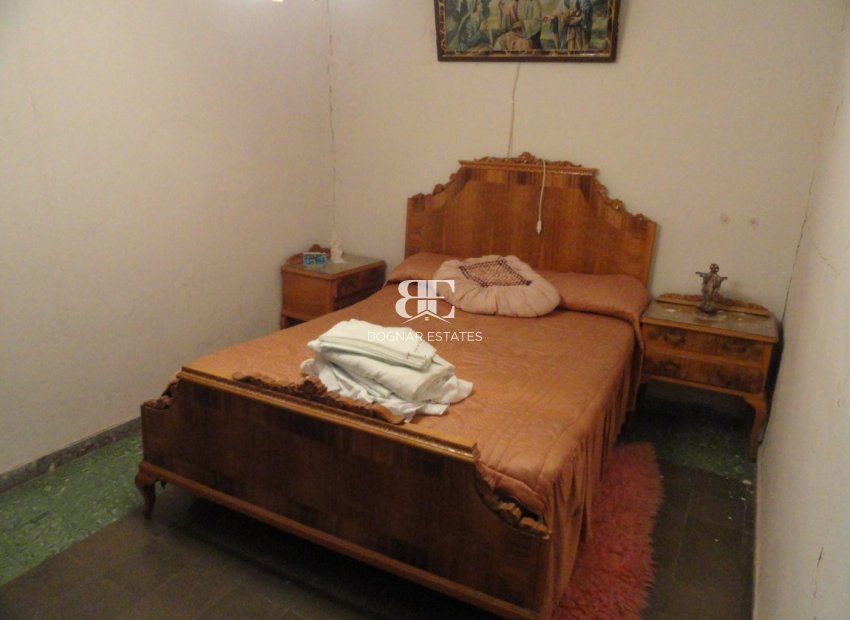 Resale - Townhouse -
Bolulla - Center