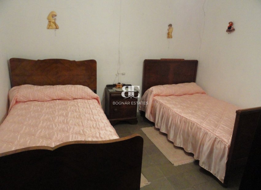Resale - Townhouse -
Bolulla - Center