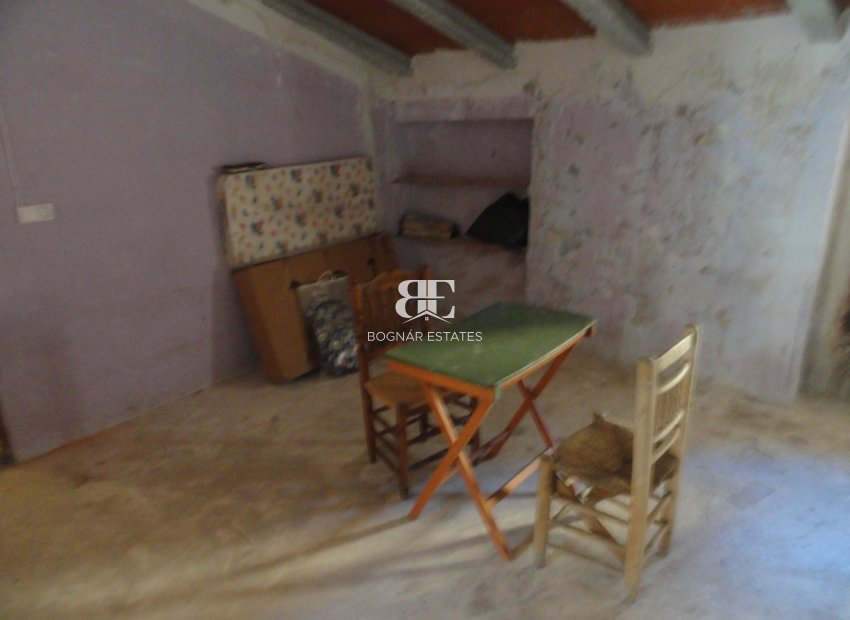 Resale - Townhouse -
Bolulla - Center