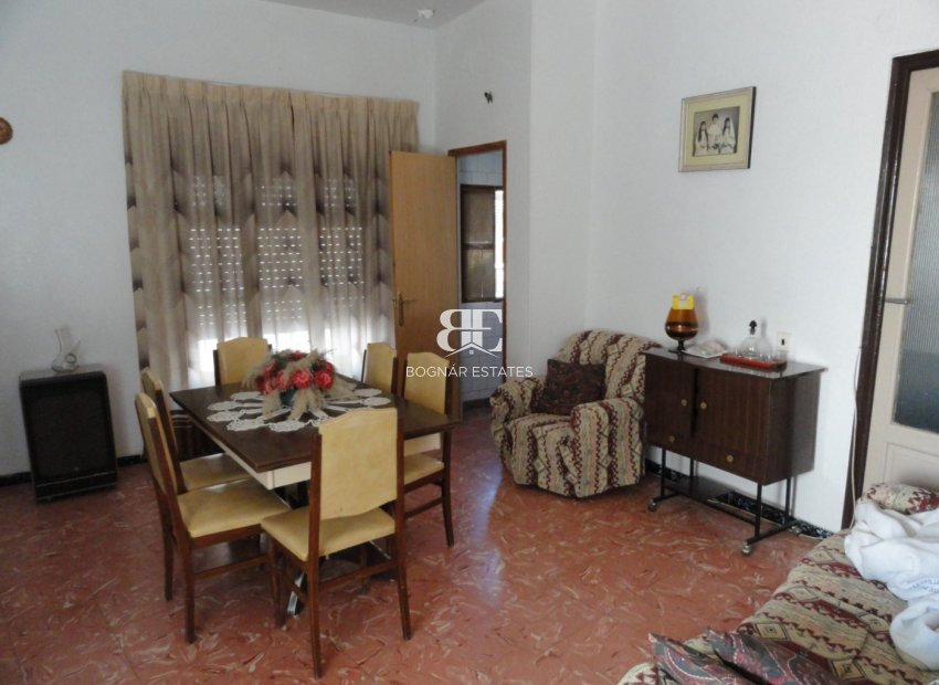 Resale - Townhouse -
Bolulla - Center
