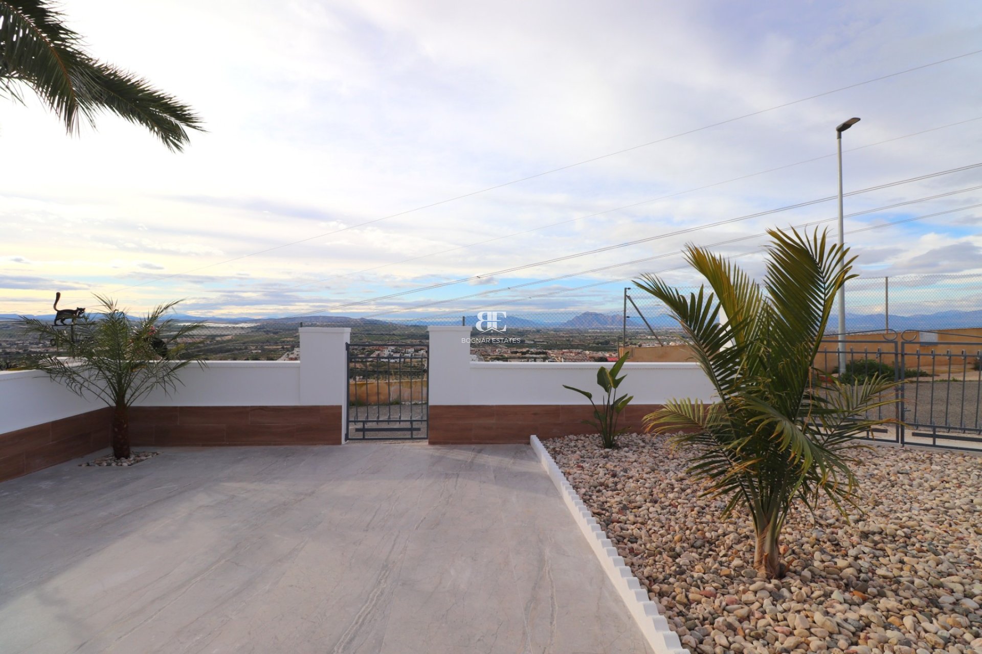 Resale - Townhouse -
Ciudad Quesada - Altos de Quesada