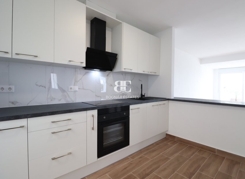 Resale - Townhouse -
Ciudad Quesada - Altos de Quesada