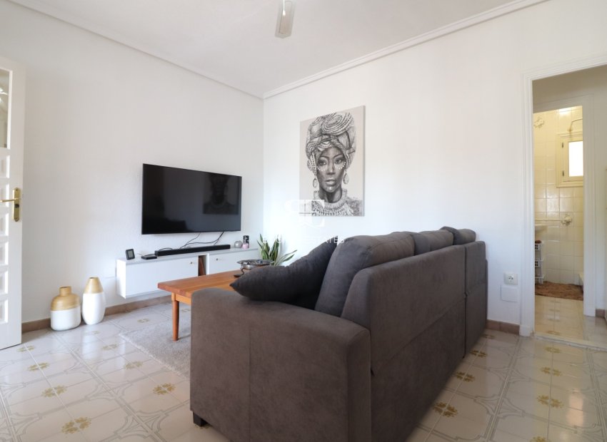 Resale - Townhouse -
Ciudad Quesada - Altos de Quesada